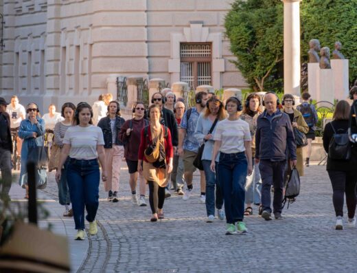 Pisana Loka | Participatorni zvočni sprehod: Tu, čisto blizu